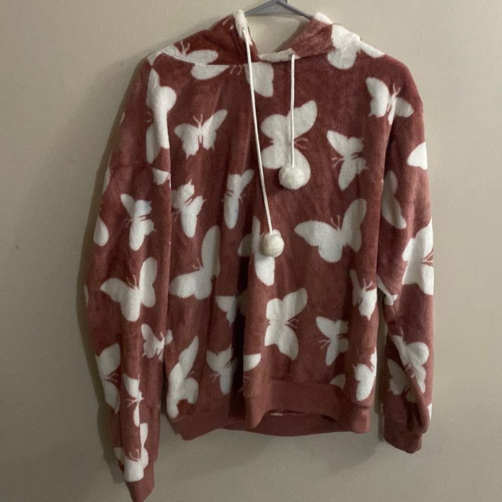 Butterfly fluffy sweater, 2 colored (white & pink)